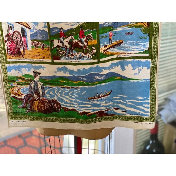 NWOT VTG IRISH LIFE 100% Linen Tea Towel Made in Ireland Souvenir 29" H x 20" W - Picture 4 of 6